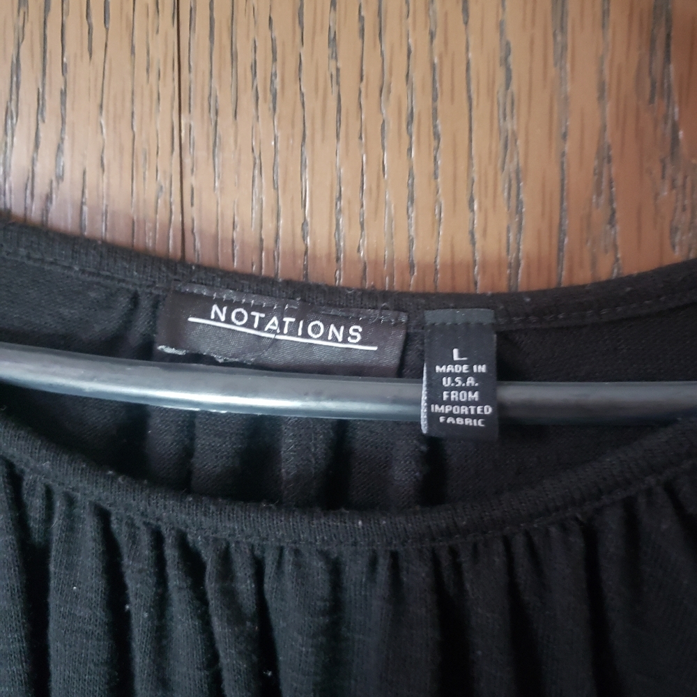 Large black notations blouse - Picture 2 of 2